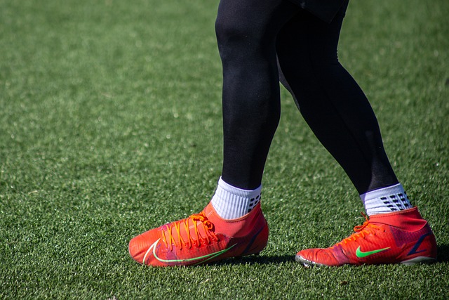 仅揭示了球 仅揭示了球