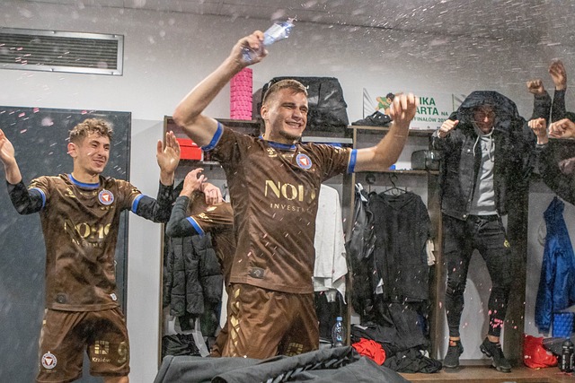 至国际赛场 至国际赛场